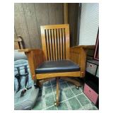 Oak swivel office chair
