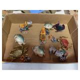 Flat of animals that open to boxes mostly