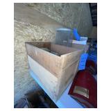 Crate & 2 smudge pots