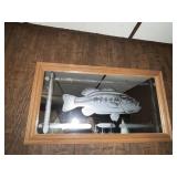 Mirror w/fish etched in it