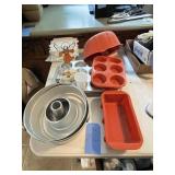 Angel food cake pans, muffin tins & more