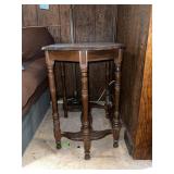 6 legged vintage table