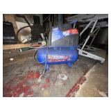 Small air compressor