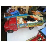 Lazy Day Farms truck - metal - lots of animals
