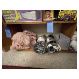 Throw blankets, bedding, small tote