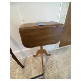 Small drop leaf table