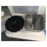 Square angel food & bundt pan