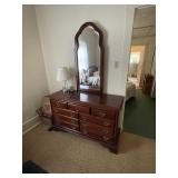7 drawer dresser w/mirror & contents on top