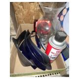 2 flats of light bulbs & more