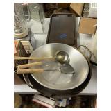 Wok & ladles, camping griddle