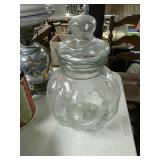 Clear jar w/lid