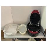 Waffle maker, roaster, 2 Pyrex