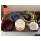 3 flats of kitchen items