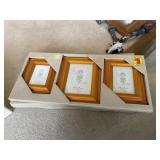 New frames Amish pictures, shelf & more