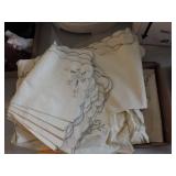 TABLE CLOTH & NAPKINS