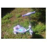 Huffy Frozen 3 Wheel 6v Electric Bubble Scooter