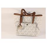 New Michael Kors Signature Jet Set Tote Bag