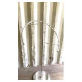 Commercial Chrome Arched Circle Clothes Stand