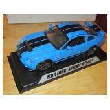 1:18 2013 Ford Shelby GT500 Blue Black Car Model