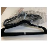 20 New Velvet Clothes Hangers