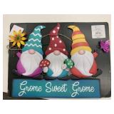 New Hometrends Garden Gnome Decor Metal 14" x 12"