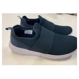 Size 10 Athletic Works Memory Foam Shoes