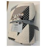New King Quilt Better Homes & Gardens *A Little