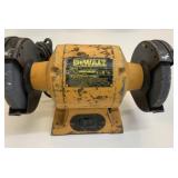 Working Dewalt DW756 Bench Grinder
