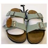 New Leather Sage Green Size 7 Sandals