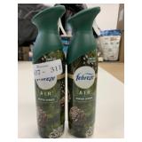 2x 250g Febreze Air Winter Spruce Sprays