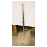 Fiberglass Long Handle Round Point Shovel