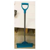 Yardworks 21' Shovel