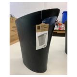 New Umbra Skinny 2 Gal Trash Can