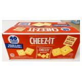 40x 28g Grab & Go Cheez It Baked Cracker Snacks