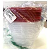 New Set of 8 Rubbermaid 5.2 Cup Storage Containers