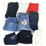 8 Like New Pairs Ladies Shorts & 3/4 Length Jeans
