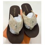 New Rocket Dog Size 8M Platform Shoes