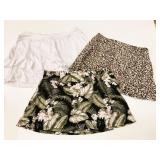 3 Size L Skorts
