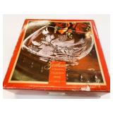 Crystal Holiday Traditions Cardinal Square 8" Bowl