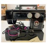 Working VTG Riccar 2910 Student Sewing Machine
