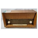 Grudig Majestic 4095 Am/fm/shortwave/uhf Mcm Radio