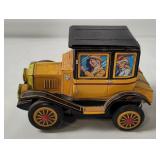 Vtg Alps Japan Battery Operated Tin Car
