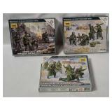 3 Zveda German Soldier Plastic Figure Sets 1/72
