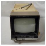 Panasonic Portable 5' B&w Tv Trg-511t