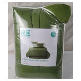 New Room Essentials Twin Sze Comforter