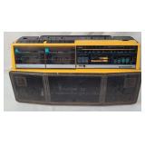 Magnavox D 8300 Dual Deck Stereo Cassette Radio