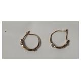 10k Gold Diamond Hoop Earrings 1.5g Tw