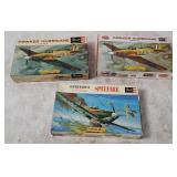 3 Revell Model Kits 1/72 - Spitfire, Hawker
