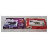 Revell & Flugzeug Model Kits 1/72- Arado, Spitfire