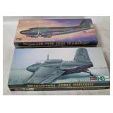2 Hasegawa Model Kits - Mitsubishi, Showa